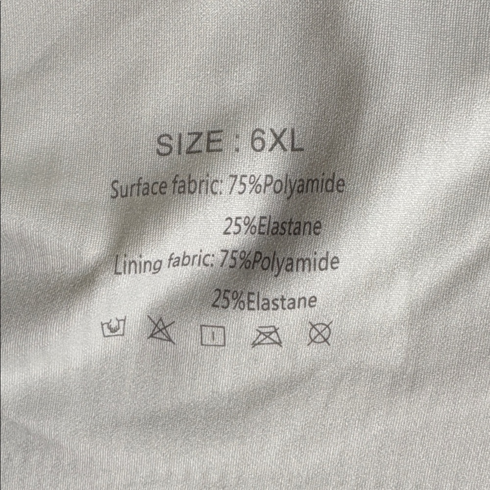 White Ribbed V-Neck Bralette - Picture 5 of 6